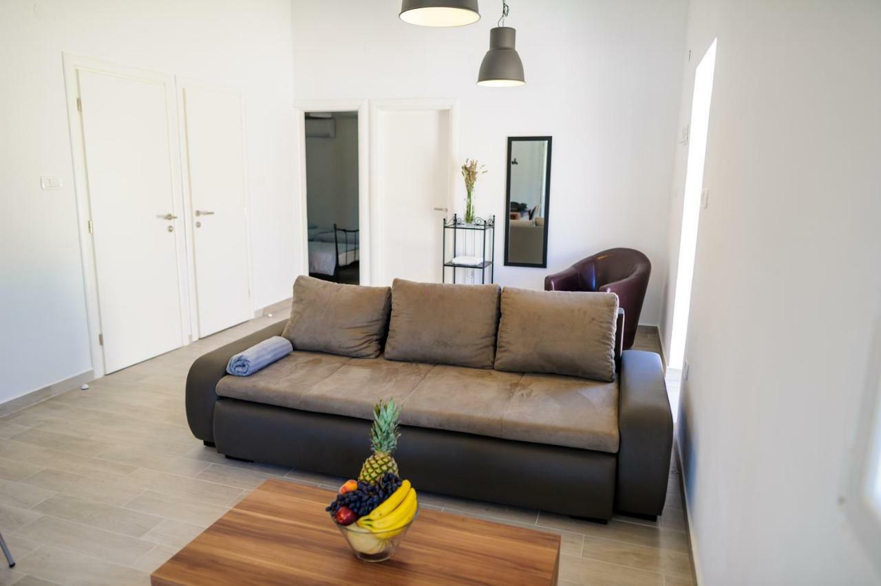 Apartments Lux Pag Pag Town Eksteriør bilde