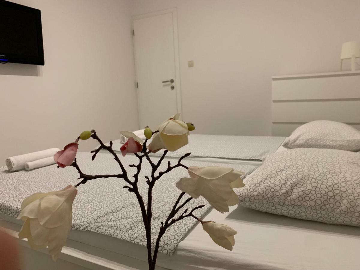 Apartments Lux Pag Pag Town Eksteriør bilde